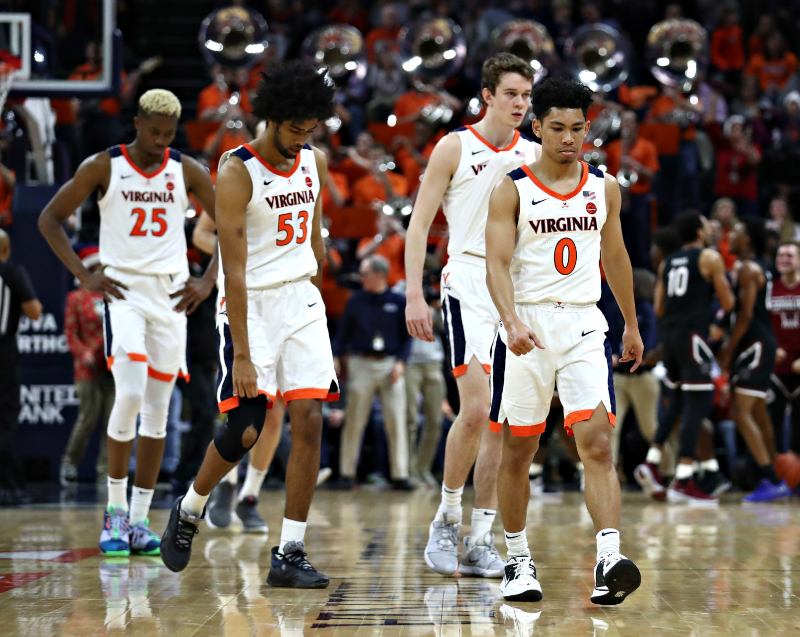 20191222_cdp_sports_uvahoops390.JPG